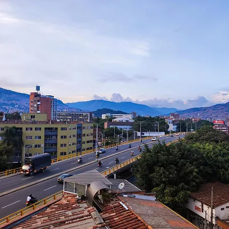 Apartamento En Laureles Con Excelente Ubicacion Medellin Exterior photo