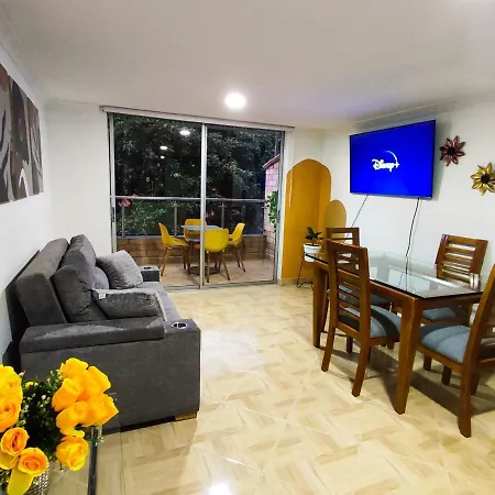 Apartamento En Laureles Con Excelente Ubicacion Medellin Exterior photo