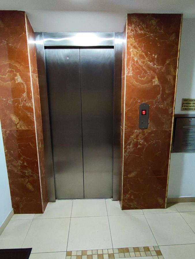 Apartamento En Laureles Con Excelente Ubicacion *